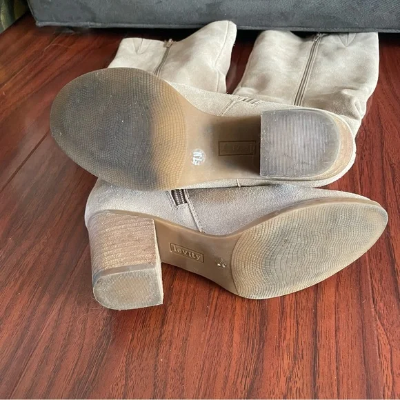 Levity Ursula Beige Suede Leather Scrunch Slouch knee High Block Heel Boots Sz 7 - Picture 8 of 10